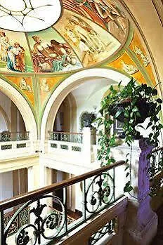 Chateau La Caniere Hotel